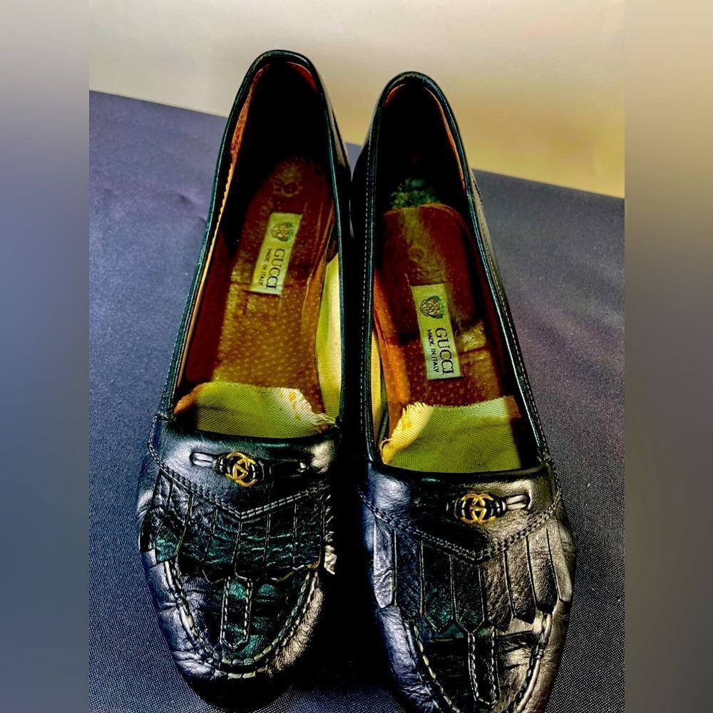 GUCCI - Vintage Blue Leather Heels - Picture 1 of 9